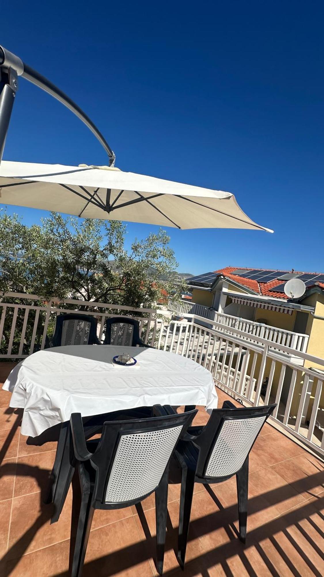 Apartment Arleta Trogir Luaran gambar